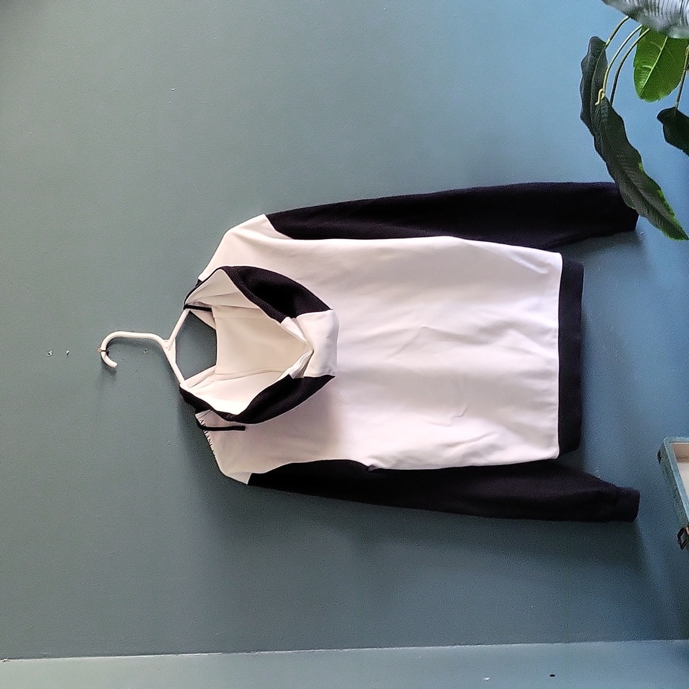 Armani Exchange Black and White Zip-Up Sweater - Picture 4 of 4